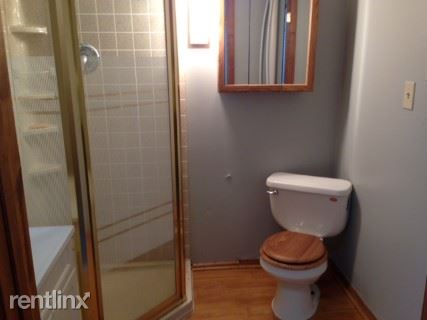 Primary Photo - 635 Stolpe St SW