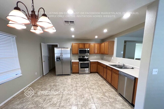 Foto del edificio - 11526 W Wethersfield Rd