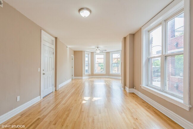 Foto del edificio - 2615 W North Ave