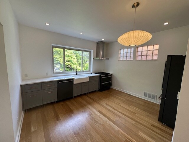 Foto del edificio - 7111 Willard St