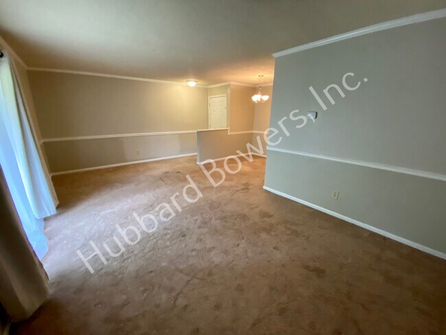 Foto del edificio - 3840 Overbrook Dr