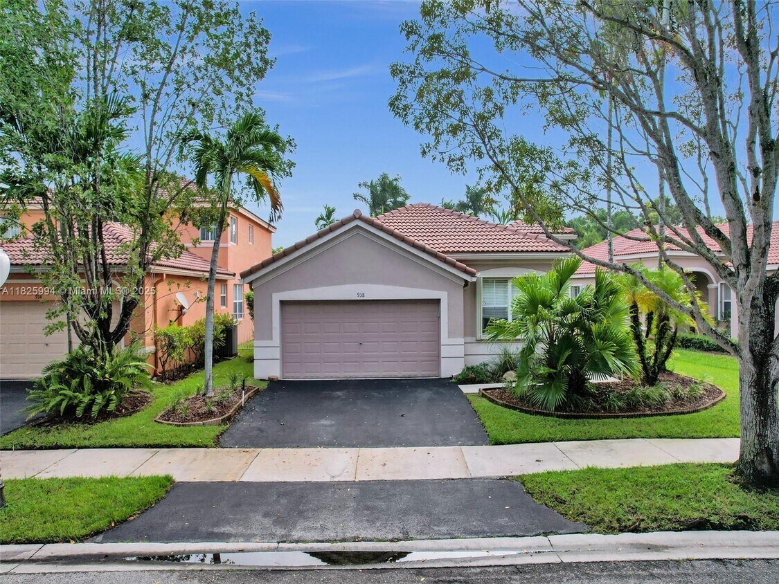 Foto principal - 938 Bluewood Terrace