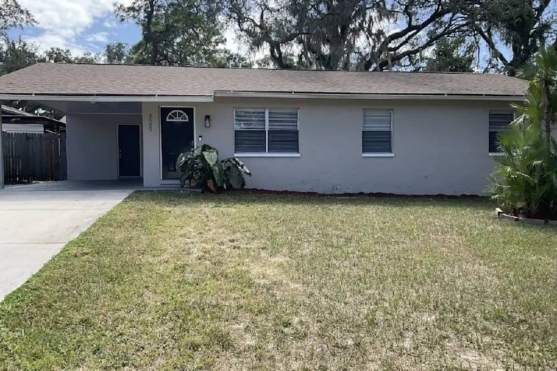 Photo - 910 E Humphrey St (Tampa, FL)