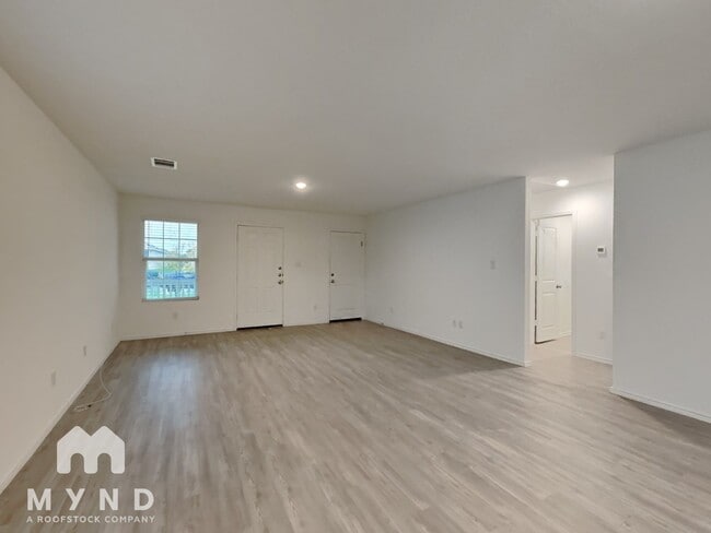 Building Photo - 9611 Littleton Grist