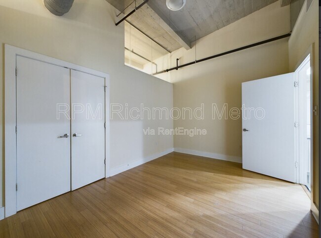 Foto del edificio - 815 Perry St