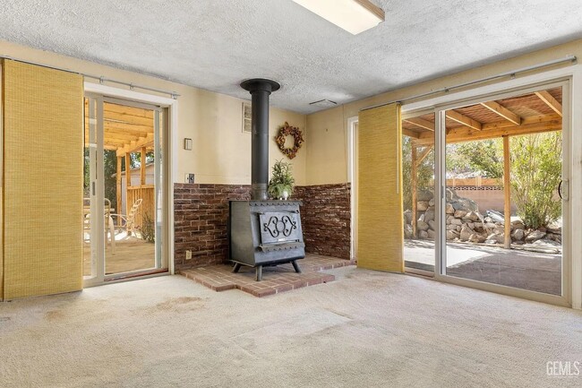 Building Photo - 1109 Krista Ct