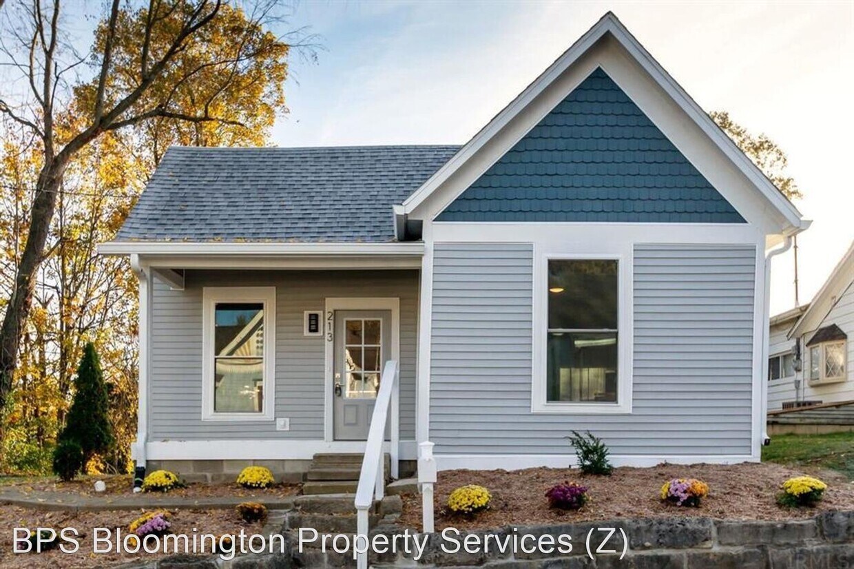 Primary Photo - 4 br, 2 bath House - 213 S Maple St