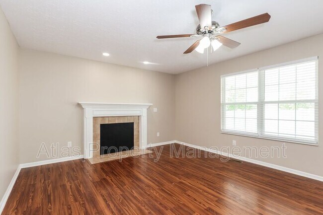 Building Photo - 221 Waterstone Dr