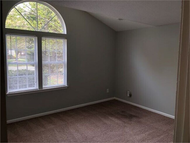 Foto del edificio - 6345 Goldenfield Dr
