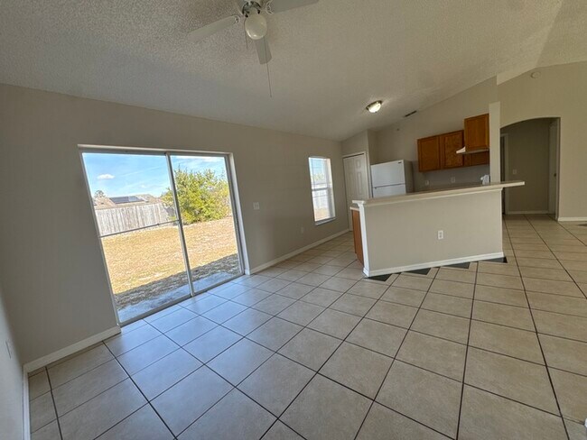 Foto del edificio - 2960 Flynn St