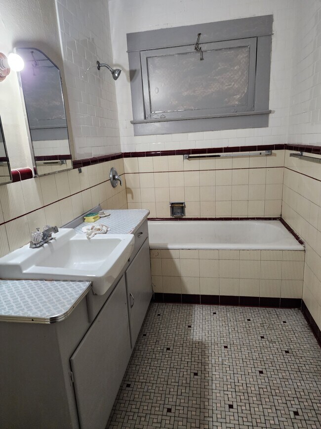 Bathroom #1 - 4263 Chamoune Ave
