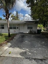 Building Photo - 5221 NW 15th Ct