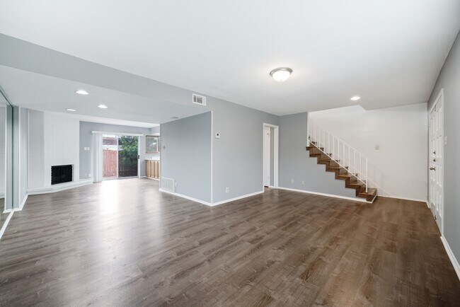 Foto del edificio - 10958 Crown Park