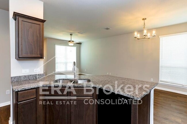 Foto del edificio - 2072 Dade Loop