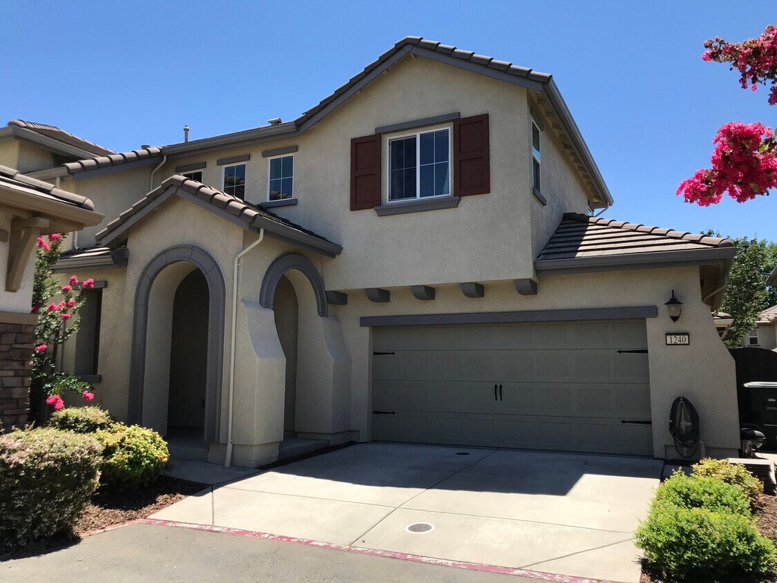 Foto principal - 1240 Landmark Cir