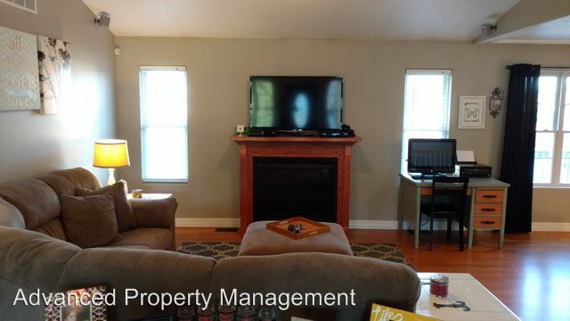 Building Photo - 8621 Eagles Landing Dr