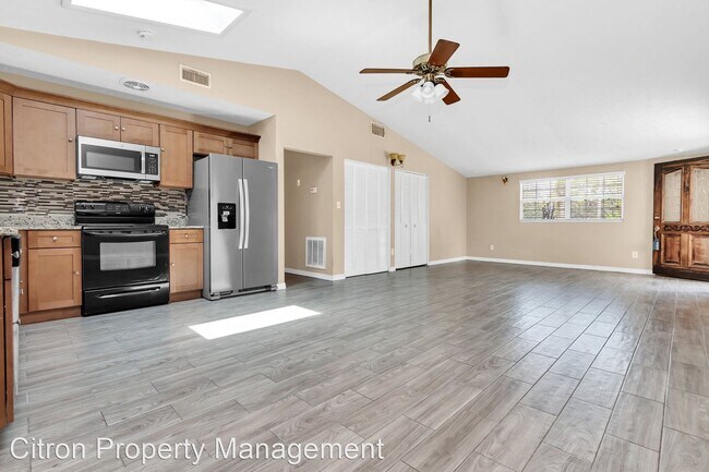 Foto del edificio - 3 br, 2 bath House - 606 Eastbrook Blvd