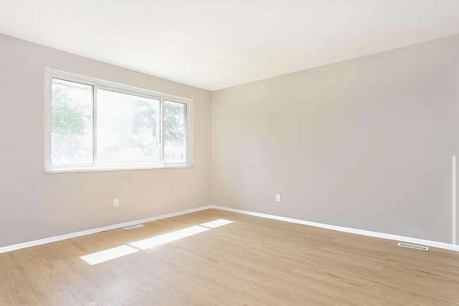 Building Photo - 53 Beckford Dr