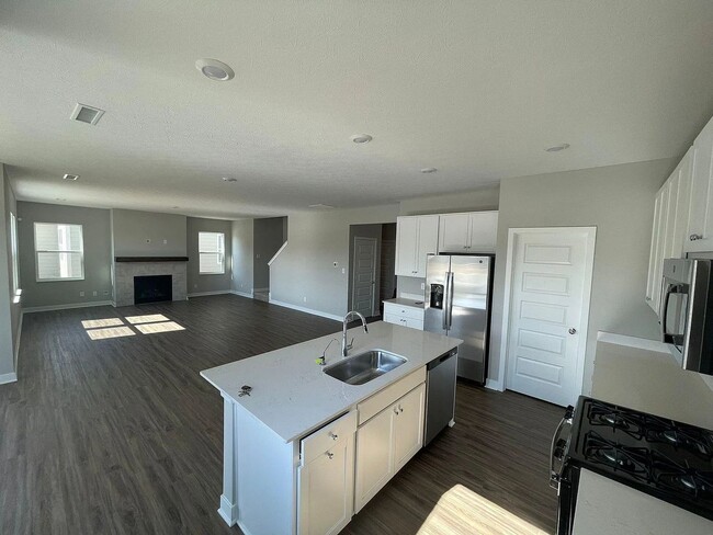 Building Photo - 17195 Seaboard Pl