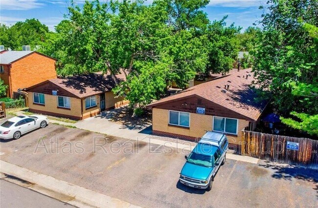 Foto del edificio - 4578 Everett Ct