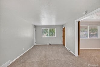 Building Photo - 26 Newland Ct