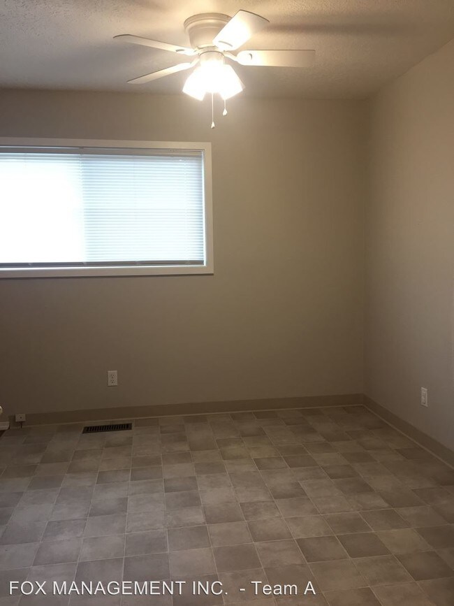 Foto del edificio - 3 br, 1 bath House - 10146 SE Insley Street.