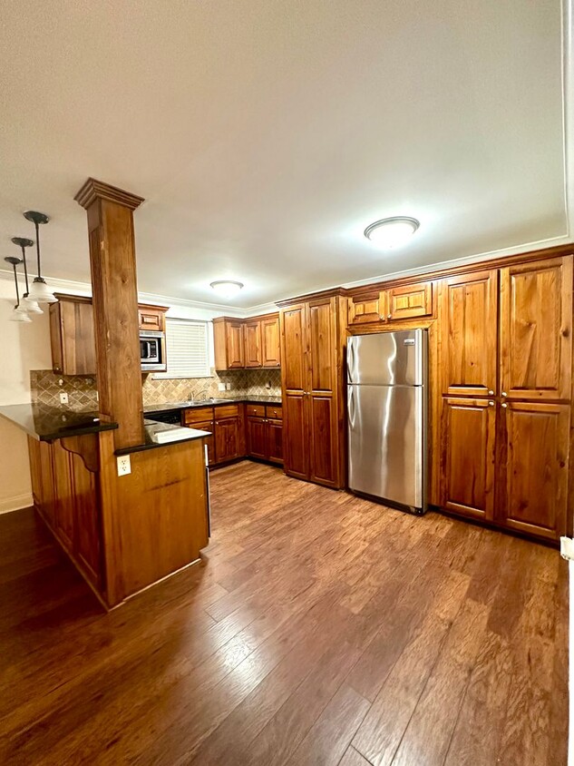 Primary Photo - 2BR 2BA Park Place Condominiums (Garden Di...