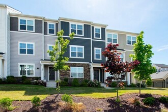 Building Photo - 108 Asher Ct