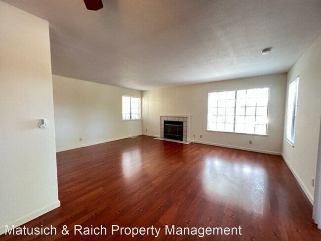 Building Photo - 3 br, 2 bath House - 3241 Heather Ridge Ct.