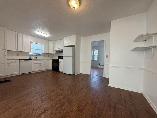 Building Photo - 2773 Bronco Trail