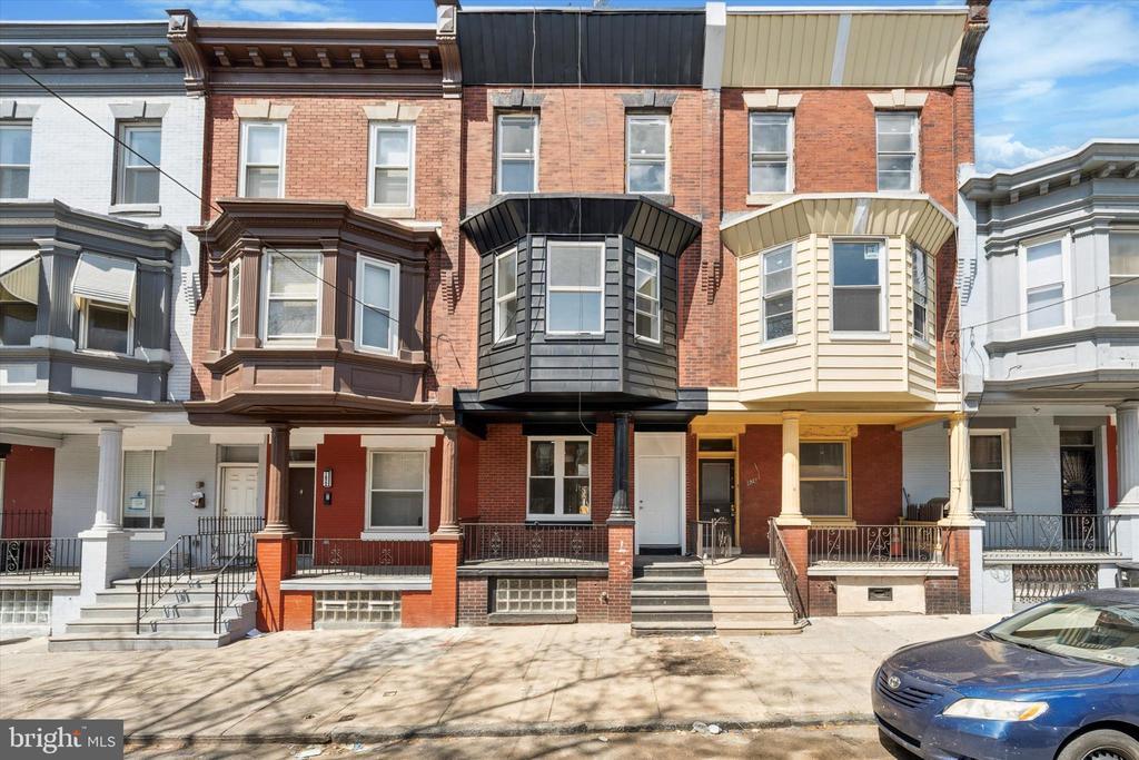 Primary Photo - 1824 N 28th St