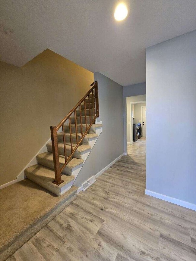 Foto del edificio - 5109 Coachman Rd