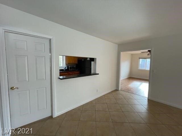 Building Photo - 4587 Coachman Cir