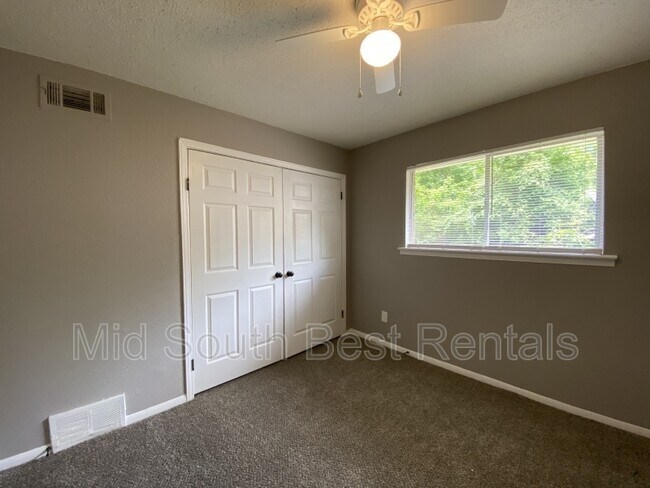 Foto del edificio - 3616 Allandale Ln