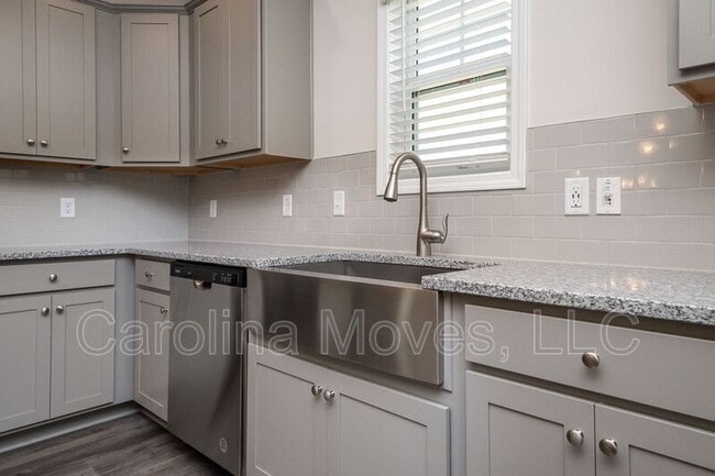 Building Photo - 124 Strongridge Trl