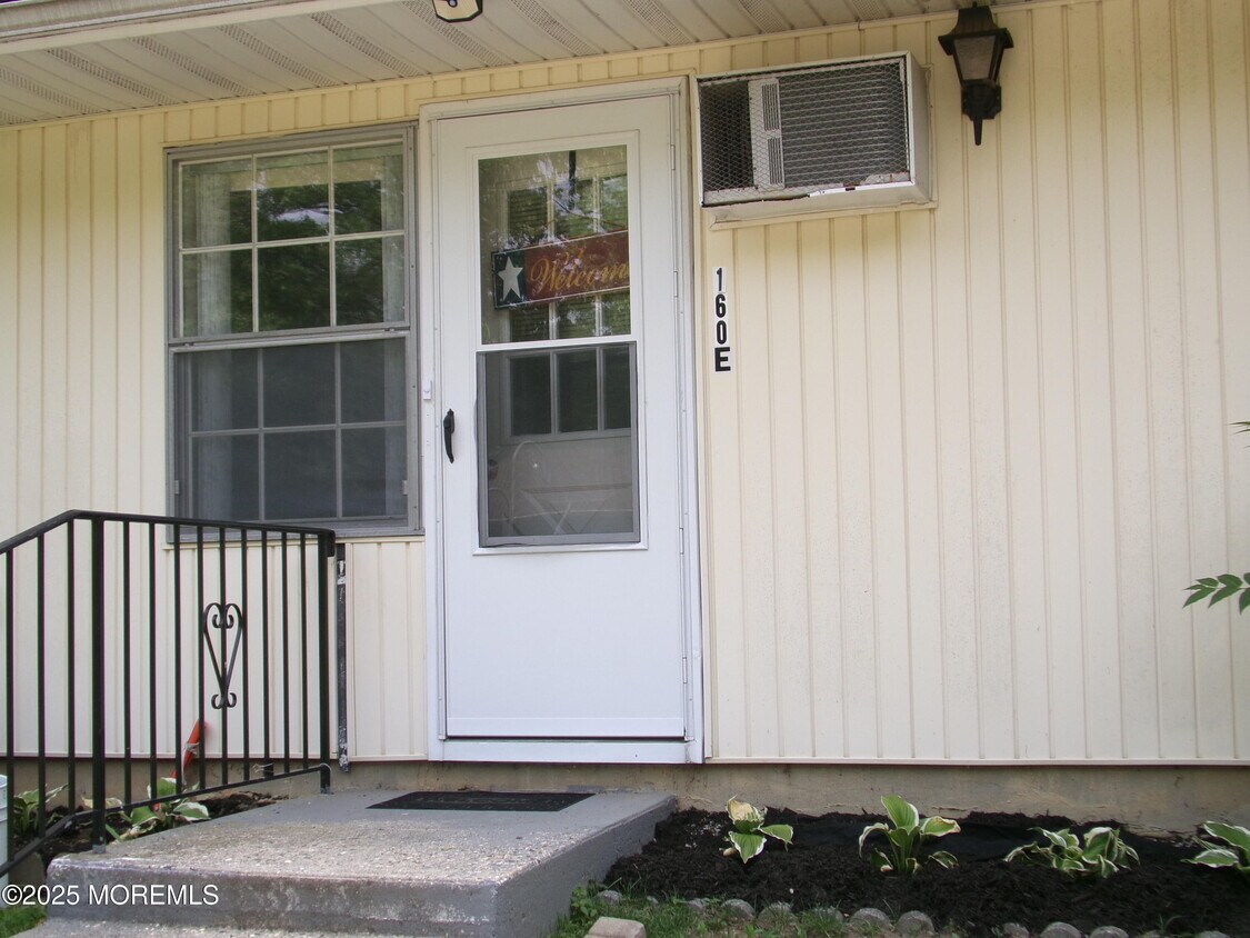 Foto principal - 160E Gramercy Ct