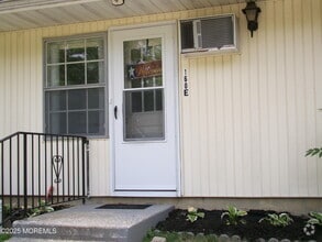 Building Photo - 160E Gramercy Ct