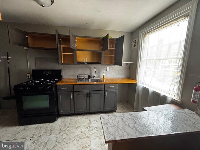 Foto del edificio - 5942 B St