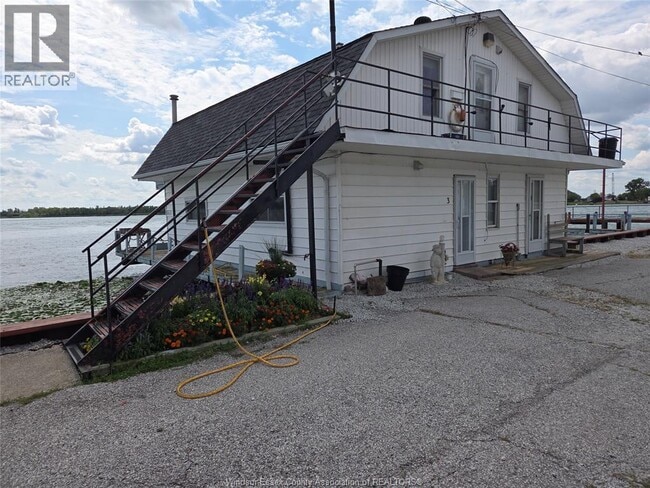 Building Photo - 4 Wahneta Ave