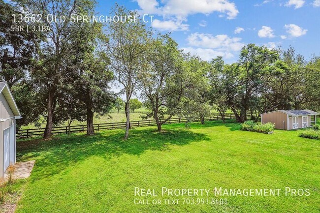 Building Photo - 13662 Old Springhouse Ct