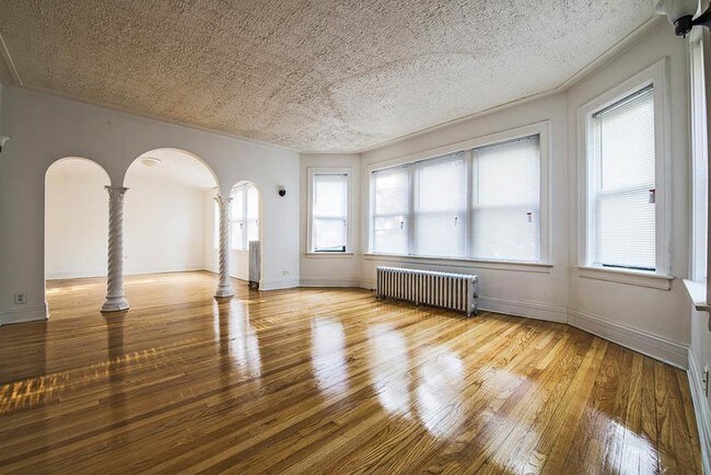Foto del edificio - 8236 S Maryland Ave