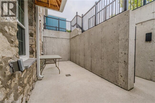 Photo du bâtiment - 58 Beverly St