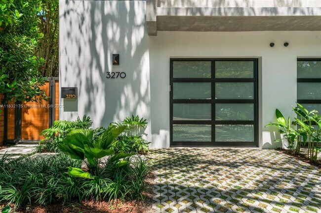 Foto del edificio - 3270 Gifford Ln