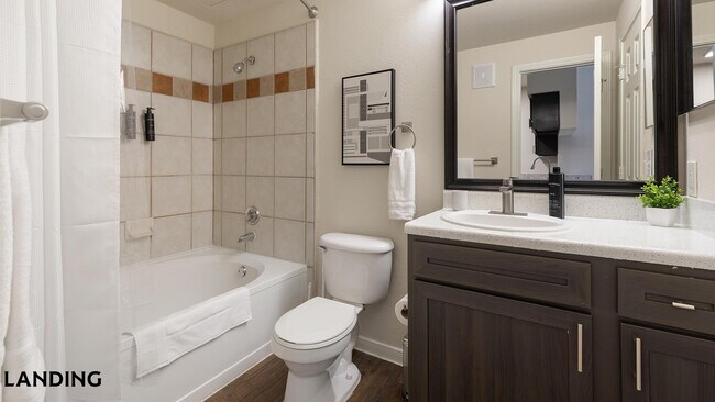 Foto del edificio - 3250 Hudson Crossing