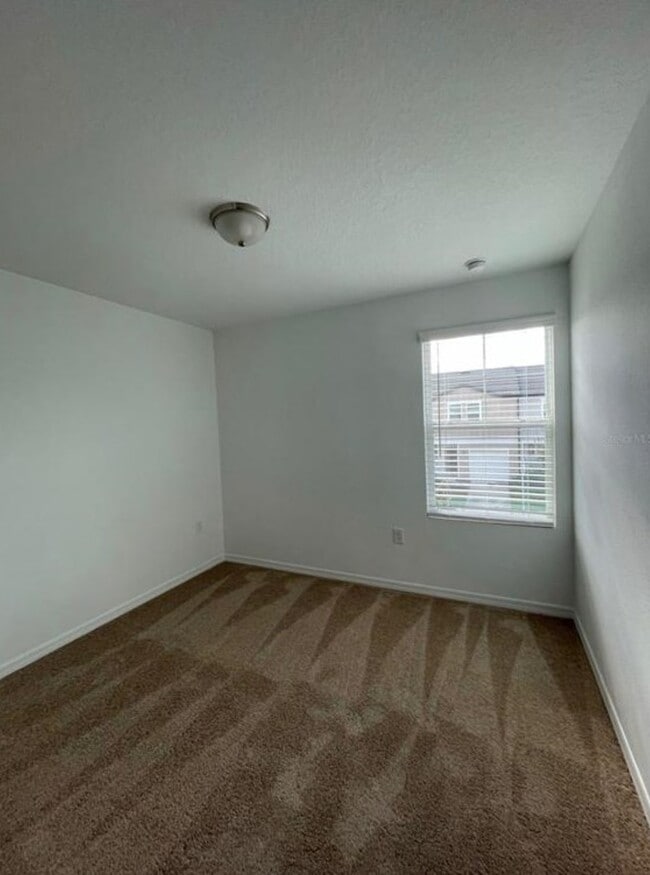 Second bedroom - 657 Madison Dr