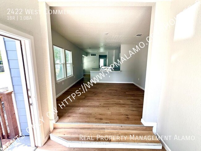 Photo - 2422 W Commerce St Apartment