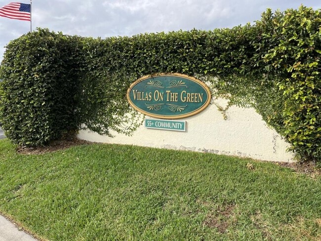 Building Photo - 13106 Dobree Pl