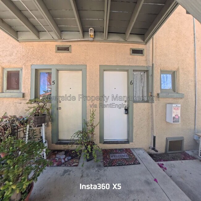 Building Photo - 4566 Orange St