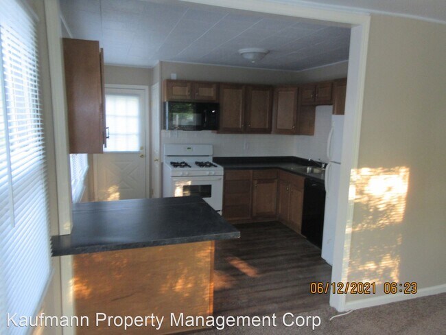 Building Photo - 3 br, 1 bath House - 2731 Stanford Ave
