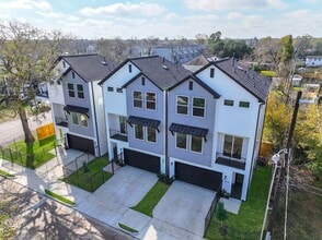 Building Photo - 4012 Yellowstone Blvd